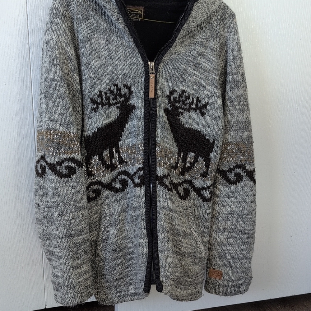 Gray Knit Jacket with Elk Design